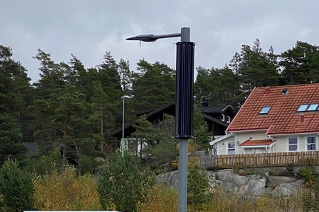 NORWAY_Vertical Solar Street Light Stands in a Football Field