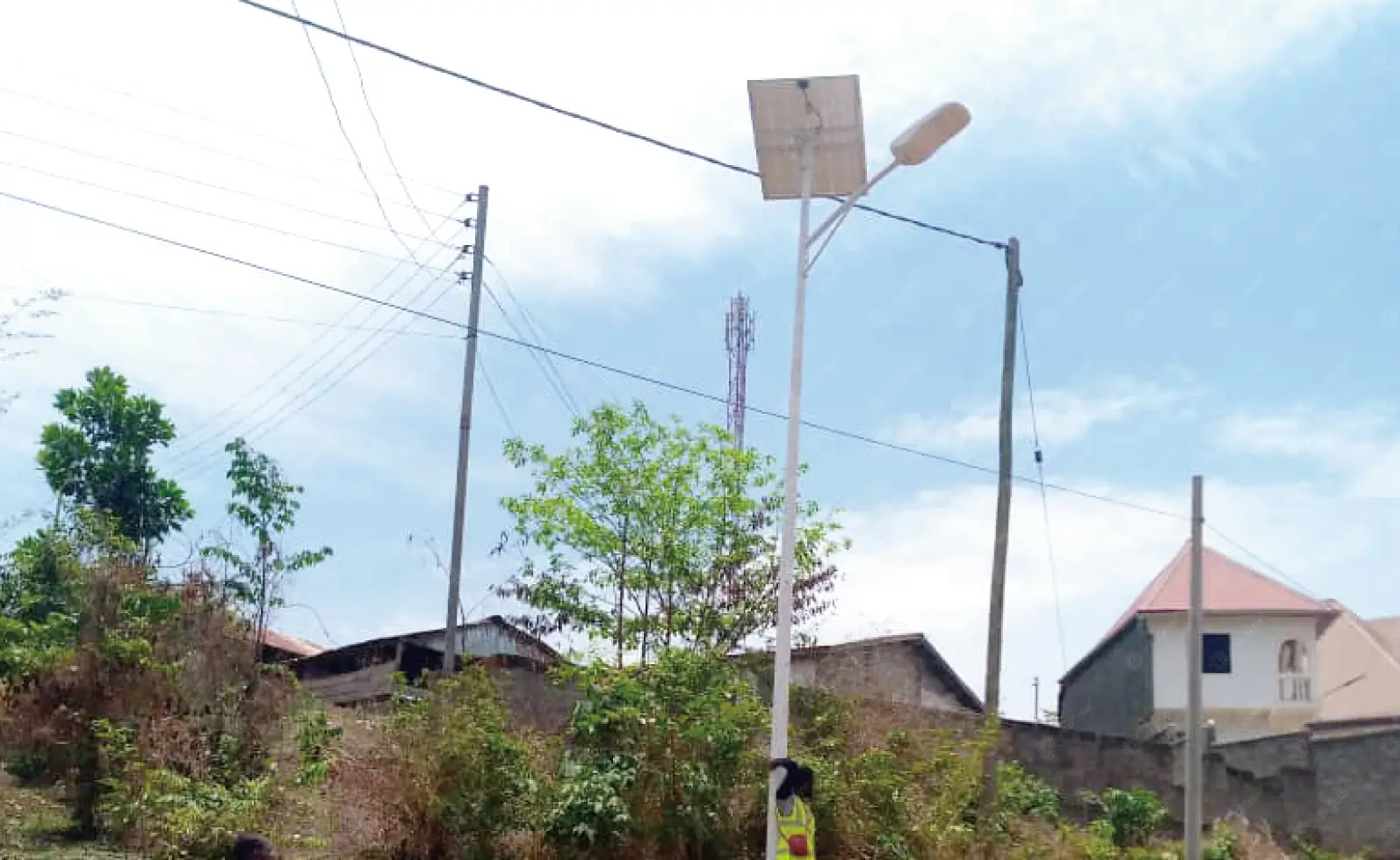 Solar Street Lights in the Urban and Rural Border_9